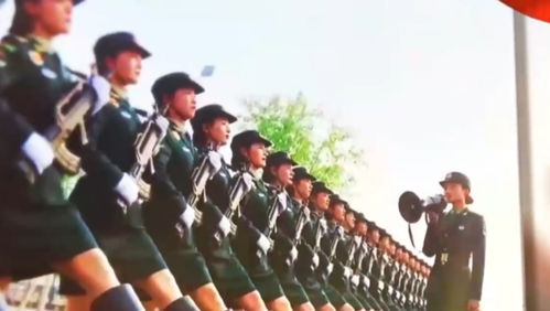 越南民众与中国仪仗队合影