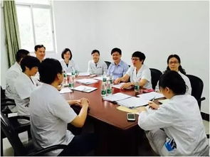 规培住院医师董袭莹的学术蹿升背后：从争议到热搜焦点