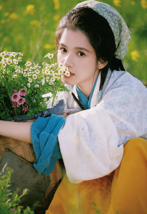 张婧仪在《藏海传》中的茶楼老板娘造型