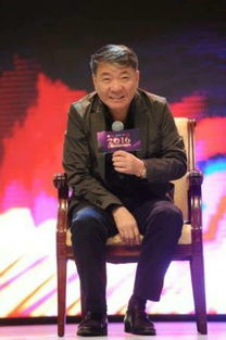 郑晓龙导演正在现场指导演员