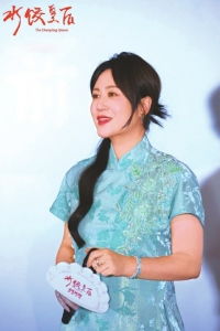 马丽电影《水饺皇后》口碑爆棚，真实故事打动观众