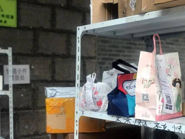 美团5月起免除骑手外卖柜使用费，真相到底如何？