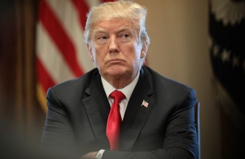 阻止特朗普对等关税议案被否决，美国内部矛盾升级