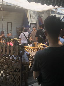 彭昱畅参加综艺节目时的照片