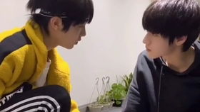 朱志鑫微笑特写