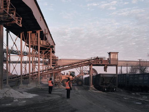 乌公布矿产协议详情 未提债务义务 包含美再援助条款