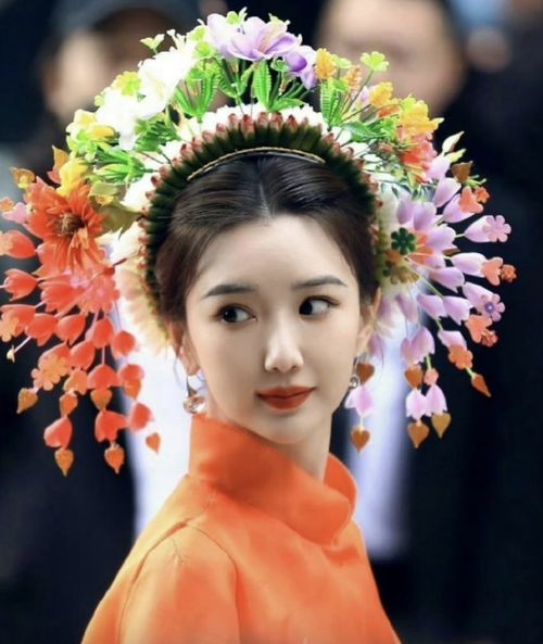 朱志鑫簪花造型曝光，粉丝狂赞：美到窒息！