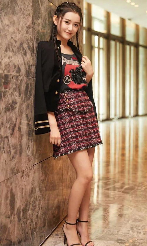 蒋依依出席活动照片