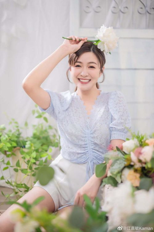 小花戴着氧气罩依然微笑