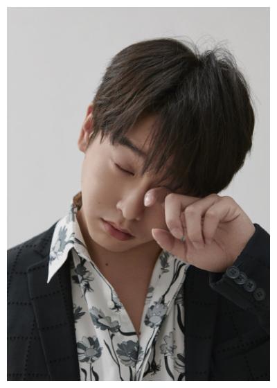 彭昱畅最新写真照