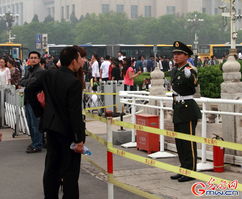 劳动者辛勤工作场景