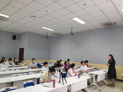 医学课堂教学场景