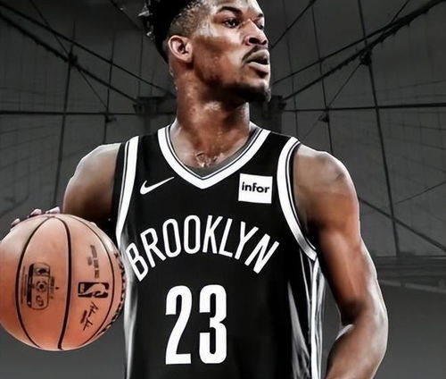 快船队詹姆斯哈登与科怀伦纳德击掌庆祝