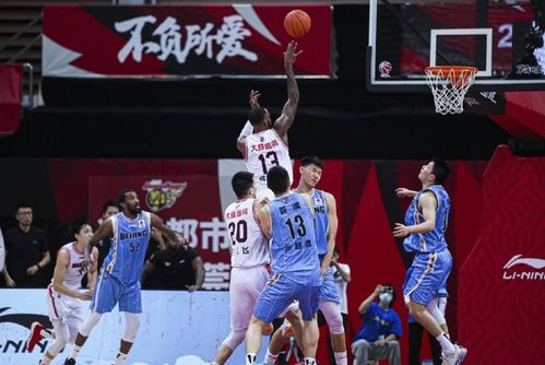 BJ队替补席庆祝胜利