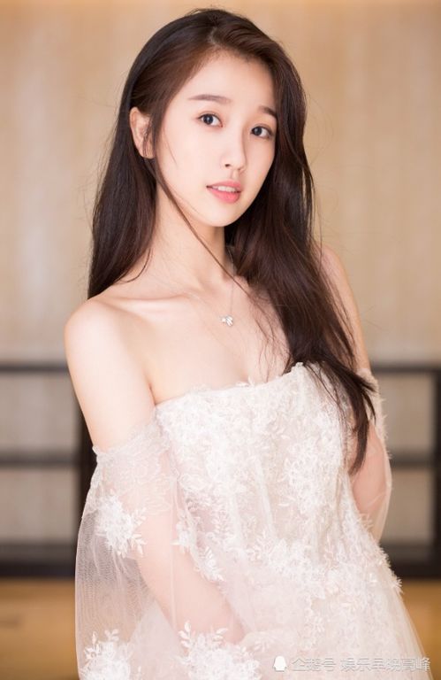 虞书欣与粉丝互动现场照片