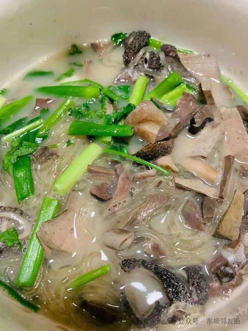 一碗热腾腾的羊杂汤