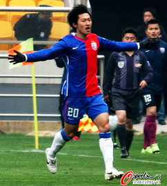 申花队长吴曦进球庆祝