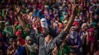 社交媒体上的冲突信息