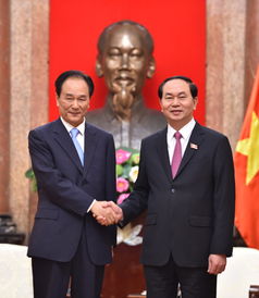 越南河内街头的中国国旗与越南国旗并排悬挂<p>值得注意的是，这次高层互访不仅限于外交层面，还涉及到了军事交流。10月15日的国防部例行记者会上，吴谦大校曾透露，来自巴基斯坦等多国的军事代表团受邀参加了相关活动。</p><h2 id=