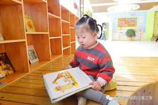 孩子们在温馨舒适的阅读区看书<br><br><p>回顾这几年的环境创设之路，我愈发坚定一个信念：好的幼儿园环境，不在于多么华丽的装修，而在于是否真正“看见孩子”，是否能让孩子们自由表达、自主探索。</p><p>未来的路还很长，但只要我们始终站在孩子的角度思考问题，就一定能创造出更多温暖而有意义的成长空间。</p>                        </p>
                        <!-- E 正文 -->
                    </div>

                    <!-- S 付费阅读 -->
<!-- E 付费阅读 -->


                    <!-- S 点赞 -->
<div class=