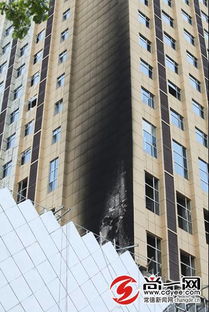 河南酒店婚庆燃放烟花引发火灾，电瓶车被引燃外墙起火！顾客惊慌逃生实录