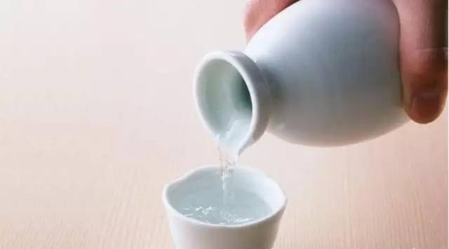 喝酒上头时，大脑里到底发生了什么？｜真实揭秘