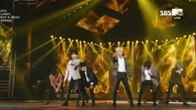 韩国男团舞台表演现场