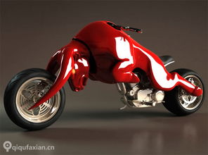 公牛低头嗅闻倒地的摩托车