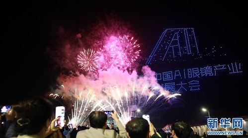 无人机与烟花共同表演的场景