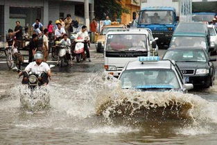三亚摩托艇遇暴雨事件：俱乐部违规操作引整改，游客安全再敲警钟