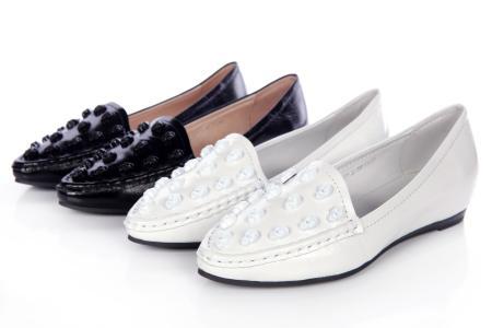 鞋类品牌在全球不同地区的生产分布图示