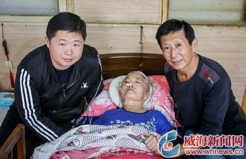 32岁儿子辞职照顾2岁的妈妈，背后的故事让人泪目