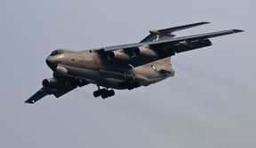 巴基斯坦空军战机升空与印度战机对峙画面