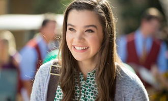 海莉·斯坦菲尔德饰演的女鹰眼凯特·毕肖普