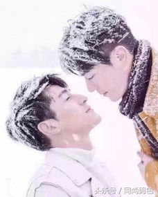 胡歌白发出席活动的照片