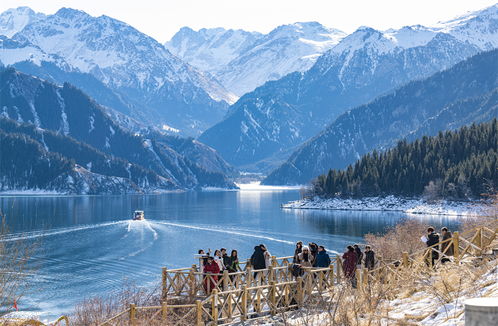 “新疆5A级景区门票全免”系谣言？网友热议背后真相曝光！