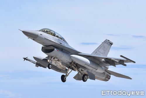 台军战机误开火！市区上空惊魂一刻，我亲历现场的震撼与后怕