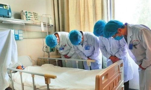 医院回应女生输头孢过敏离世，家属质疑沟通不畅，手术风险再引热议