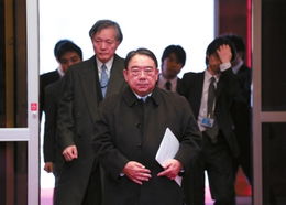 中国驻日本大使外交交涉现场图片