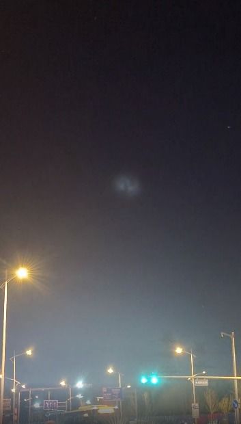 多地夜空不明飞行物合集图