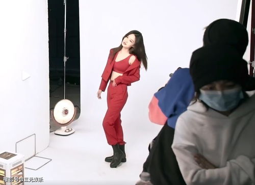 柯淳片场工作照