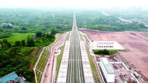 造谣彭水高铁站营运被罚，网友：别为了流量不择手段！