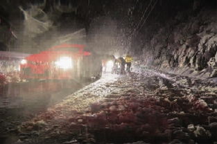 318国道折多山段数十辆车“趴窝”，我亲历惊险一幕！