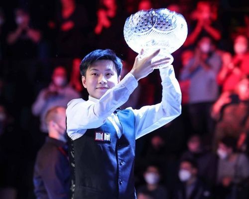 赵心童接受媒体采访