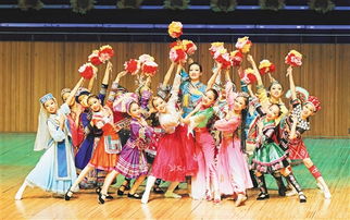 亦庄青年在舞台上表演舞蹈