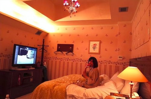 情侣酒店争执事件背后：手机连WIFI引发误会，女生公开澄清全过程