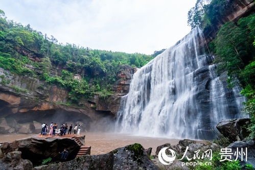 贵州游船倾覆事故已造成3人死亡，汛期水域安全再敲警钟