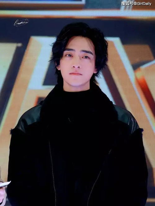 郑云龙刘岩早期合照舞台版