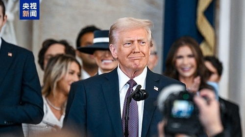 美国总统特朗普发表演讲