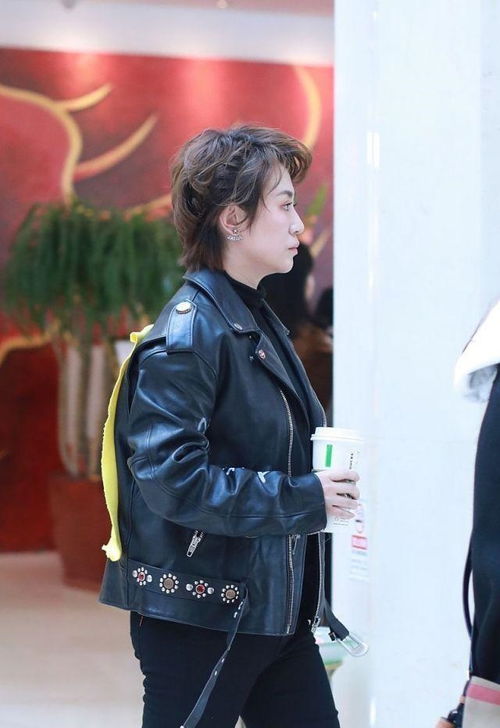 马丽与沈腾春晚舞台合影